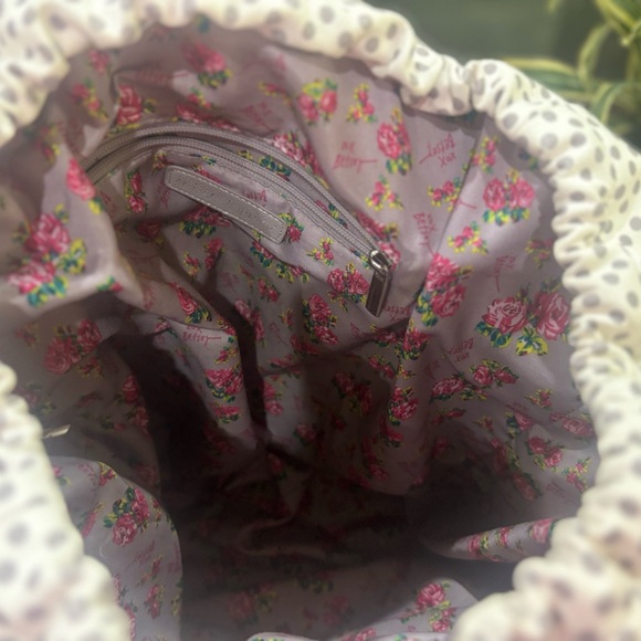 Betsy Johnson Diaper Bag with Changing Pad - Picture 5 of 6